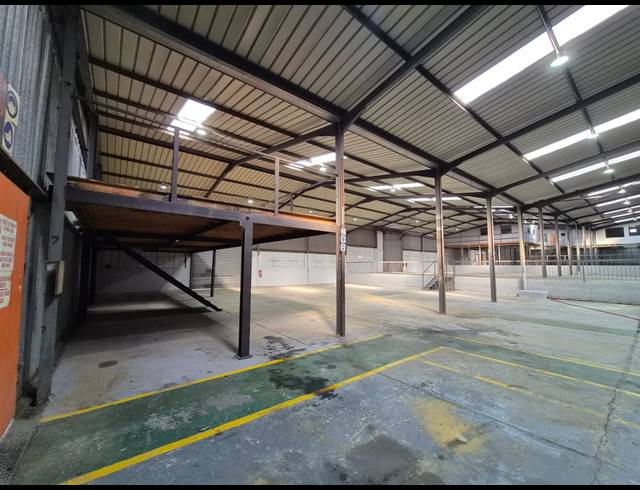 600M² WAREHOUSE TO LET IN WADEVILLE